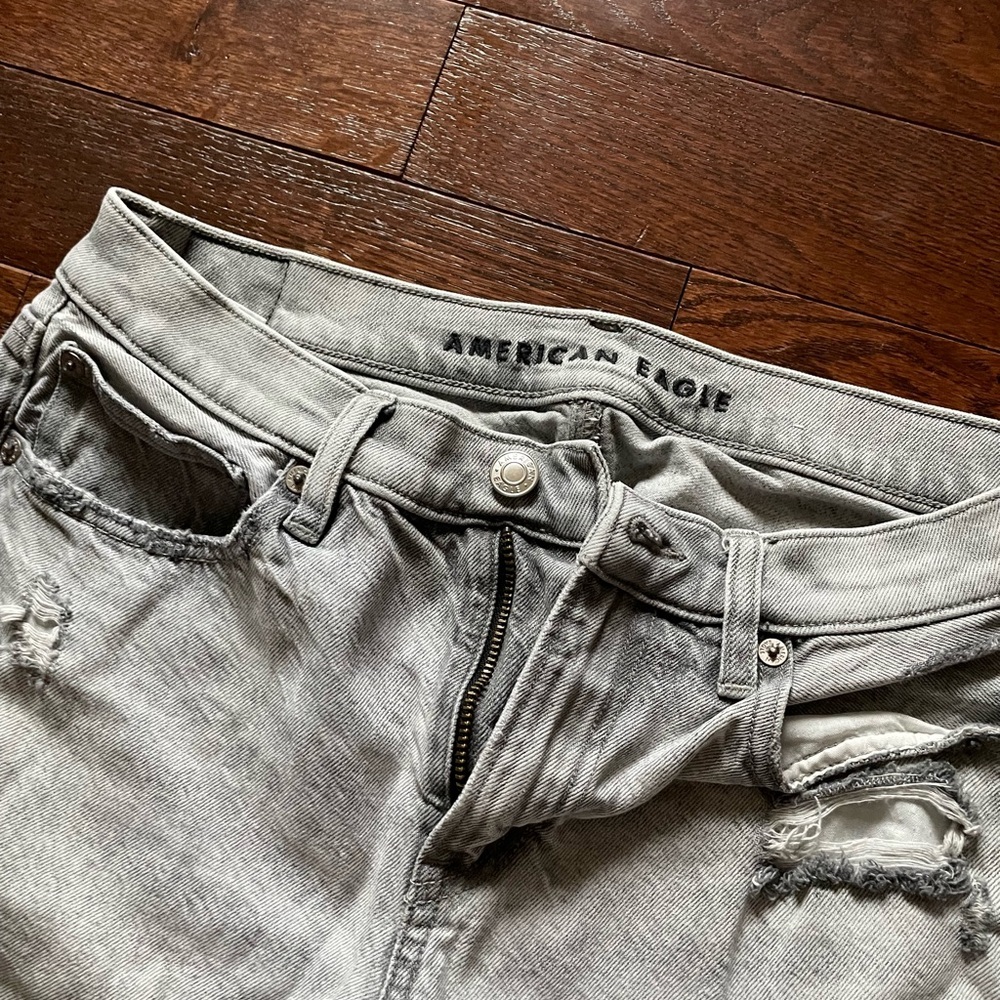 American Eagle Outfitters Light Gray Denim - Picture 2 of 6